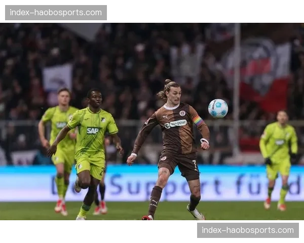 波鸿防守组织能力欠缺 区域联防执行不到位屡遭穿透